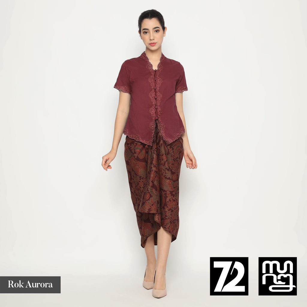 72 Batik - Peacock Motif Batik Wrap Skirt 724305