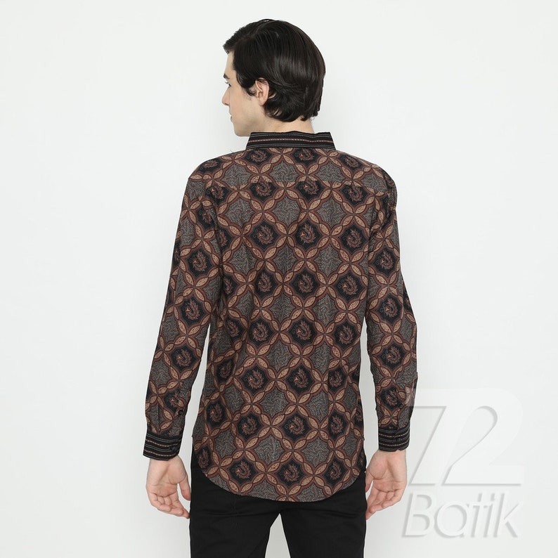 Batik Shirt Men Long Sleeve Slimfit Elegant Color Black Brown [Made to Order] - 72 Batik