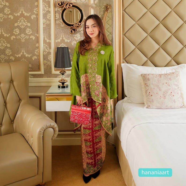 Modern Kebaya Maharani Batik Blouse & Wrap Skirt for Special Occasions, One Set Kebaya, Kebaya Dress, Batik Dress, Ethnic Dress